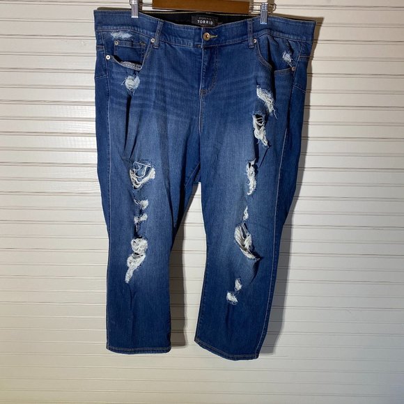 Torrid Premium Bombshell Skinny Destructed Jean Size 22 - Picture 2 of 9